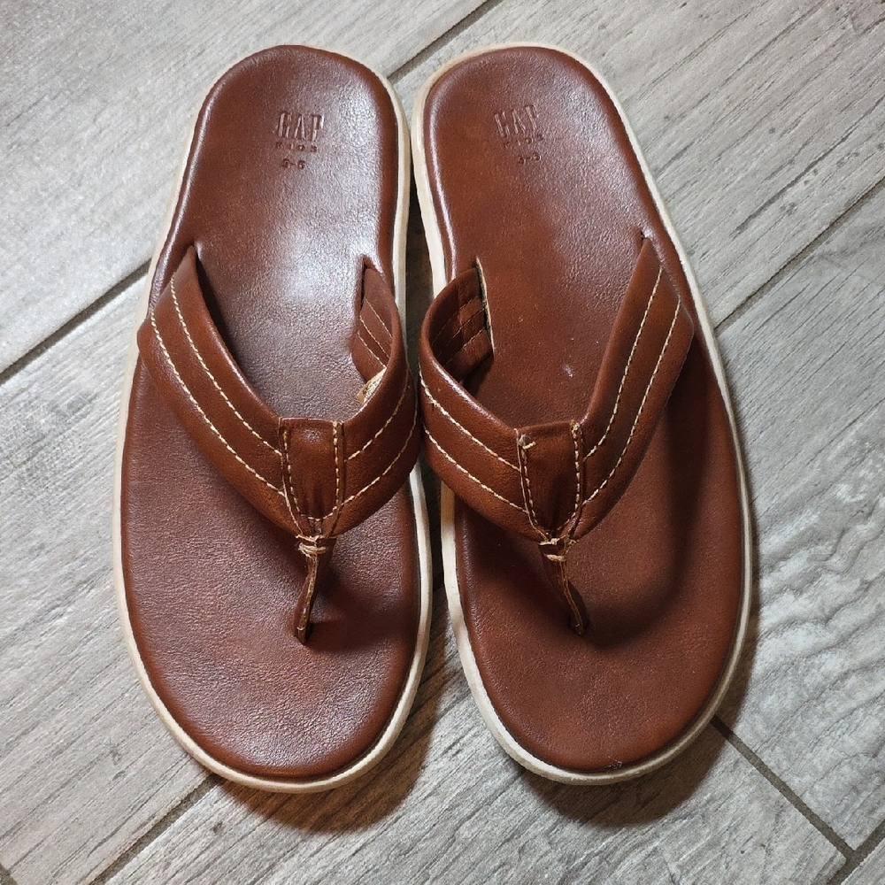 Gap Chestnut Brown Leather Sandals